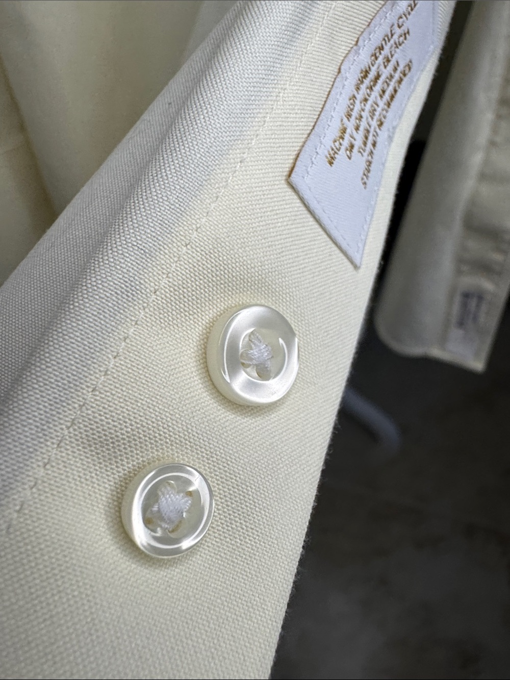 Roundtree & Yorke Gold Label Classic Light Yellow Dress Shirt Men's Size 17 1/2 - Picture 8 of 12